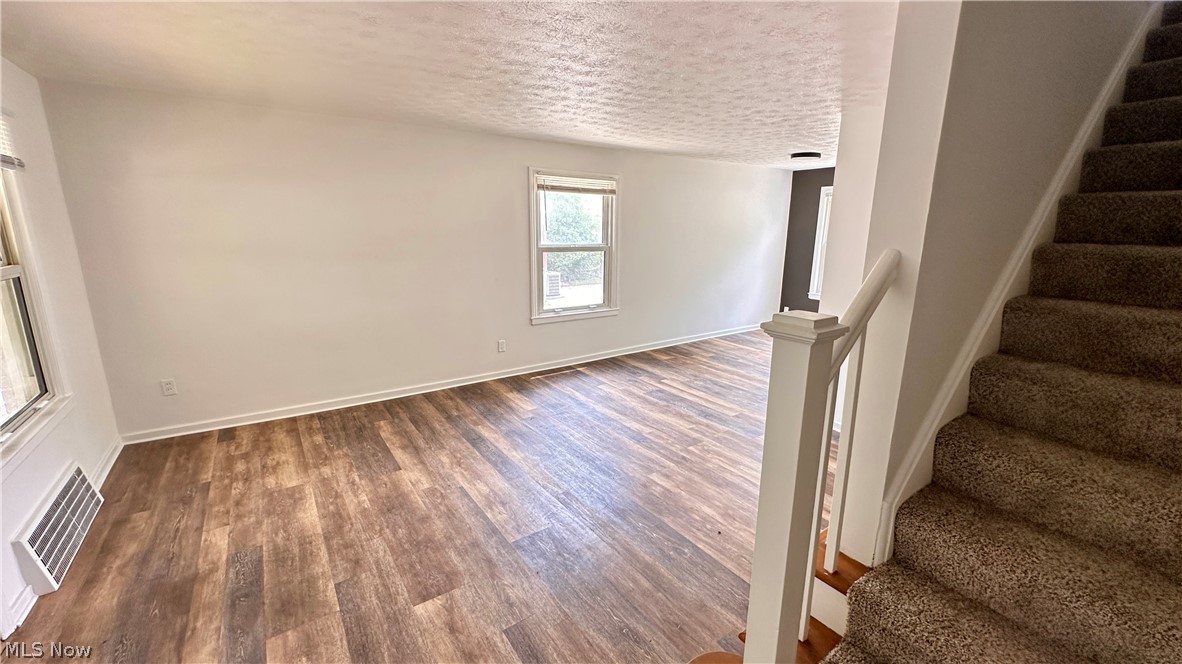 21610 Crystal Avenue Euclid OH 44123