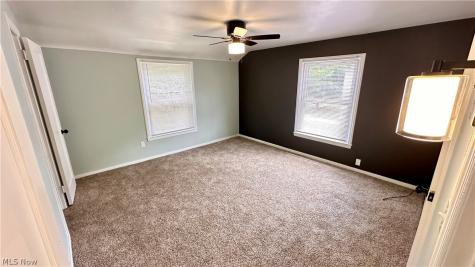 21610 Crystal Avenue Euclid OH 44123