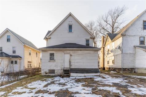 827 Michigan Avenue Youngstown OH 44504