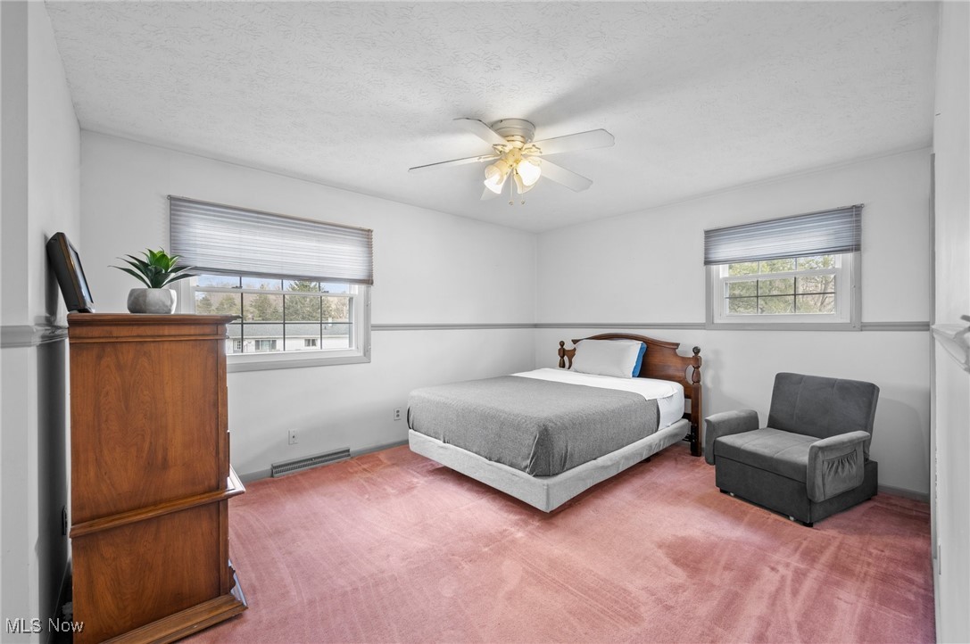 926 Gaynelle Avenue Streetsboro OH 44241