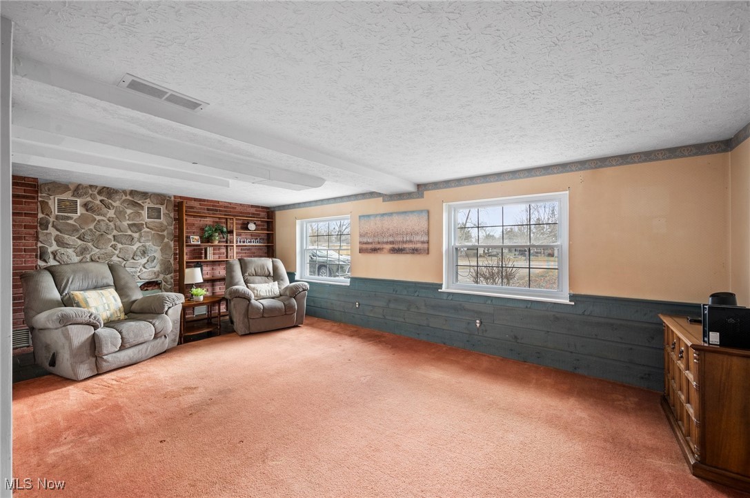 926 Gaynelle Avenue Streetsboro OH 44241