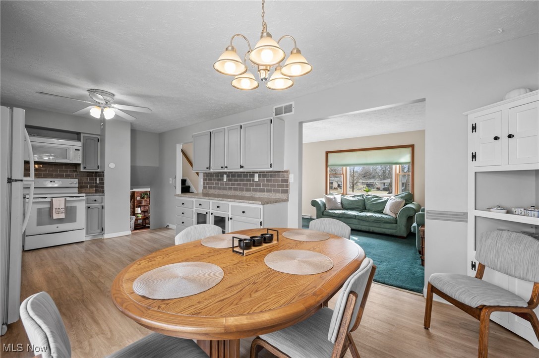 926 Gaynelle Avenue Streetsboro OH 44241