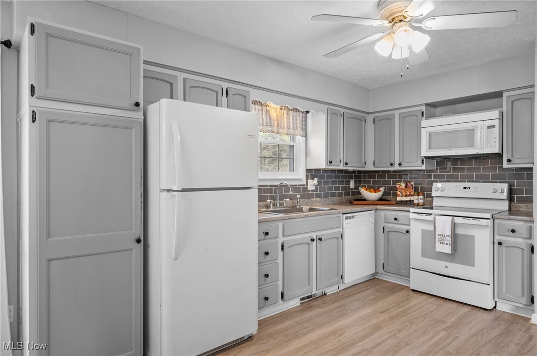 926 Gaynelle Avenue Streetsboro OH 44241