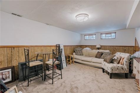 18009 Kalvin Drive Brook Park OH 44142