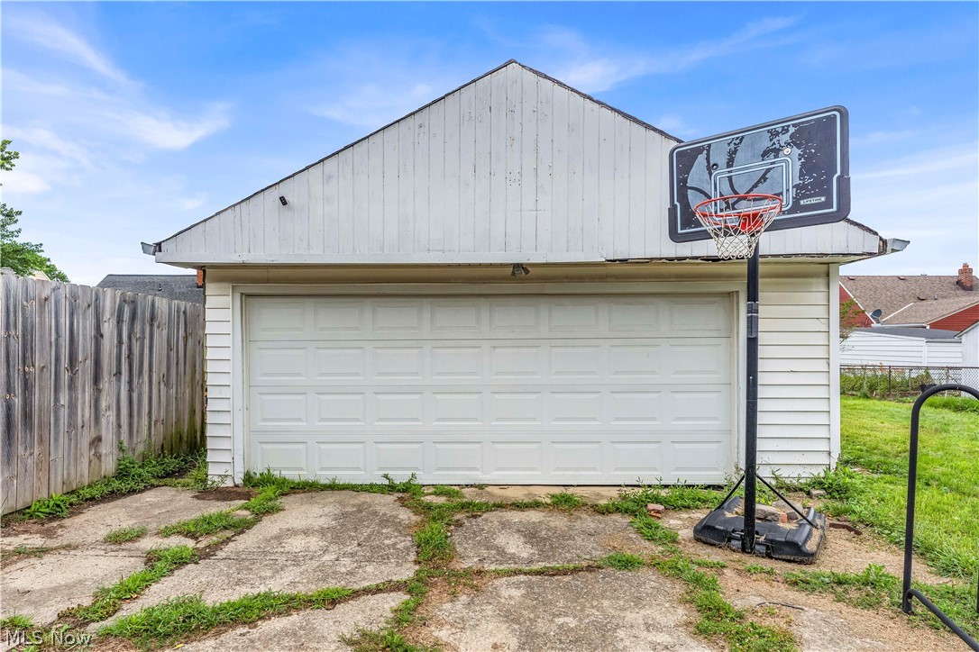 30015 Warren Road Wickliffe OH 44092