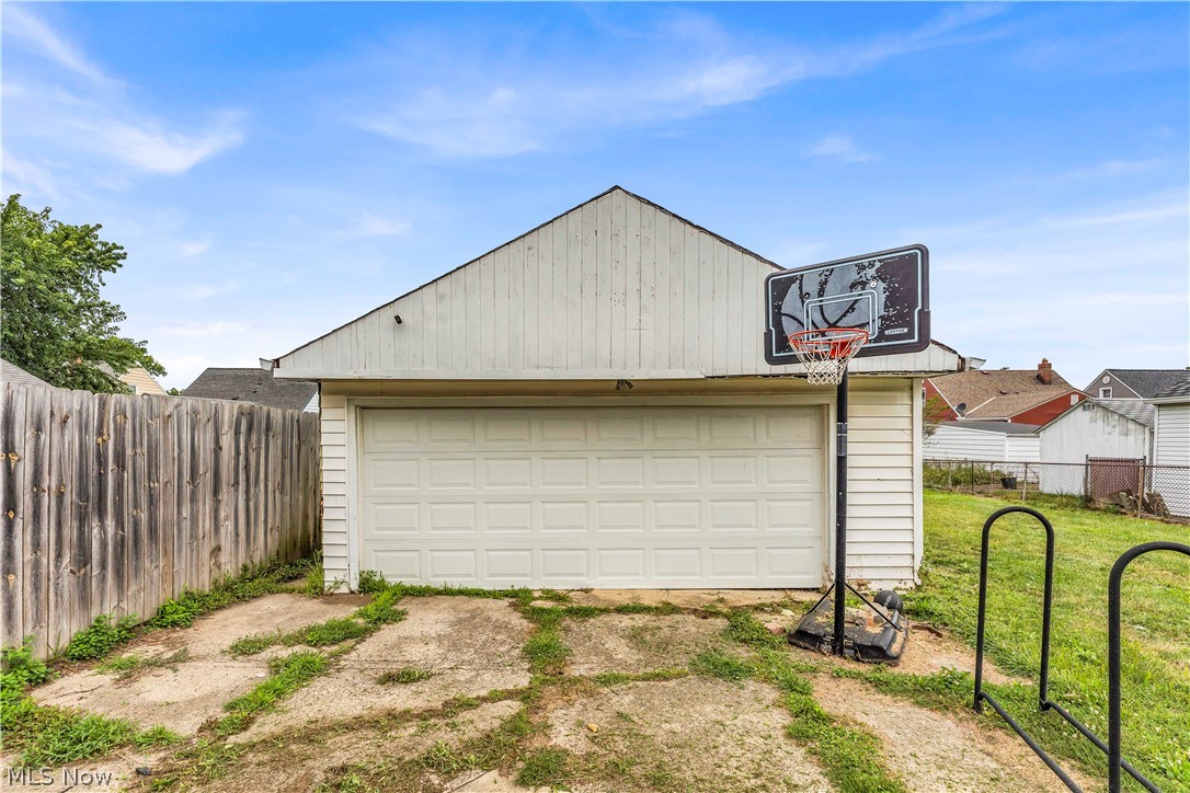 30015 Warren Road Wickliffe OH 44092