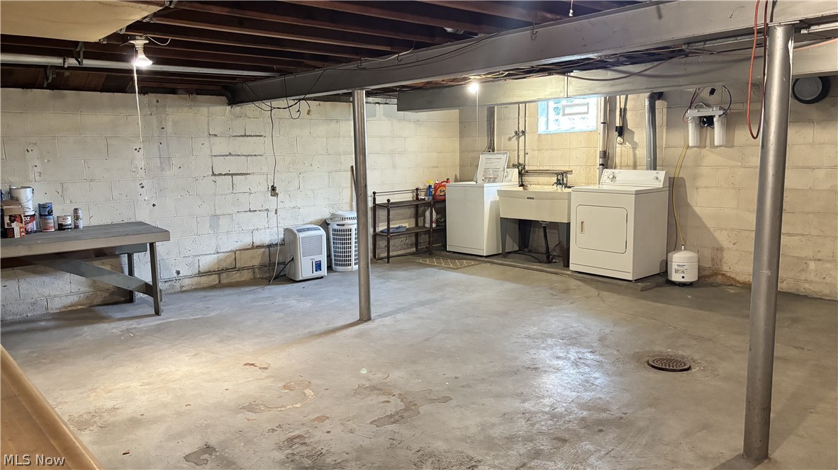 11784 Chamberlain Aurora OH 44202