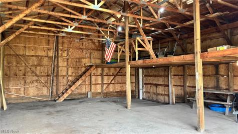 11784 Chamberlain Aurora OH 44202