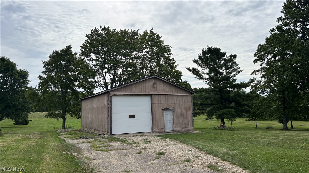 11784 Chamberlain Aurora OH 44202