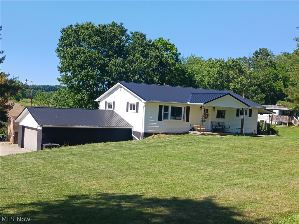 306 Barrett South Road S Vincent OH 45784
