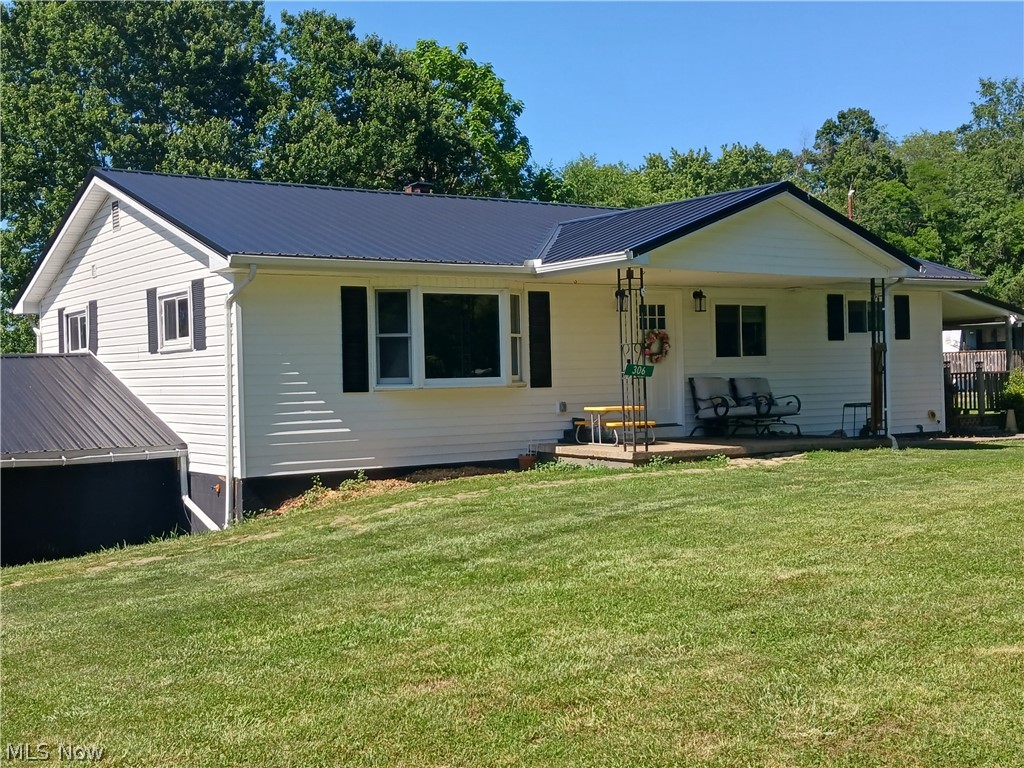 306 Barrett South Road S Vincent OH 45784