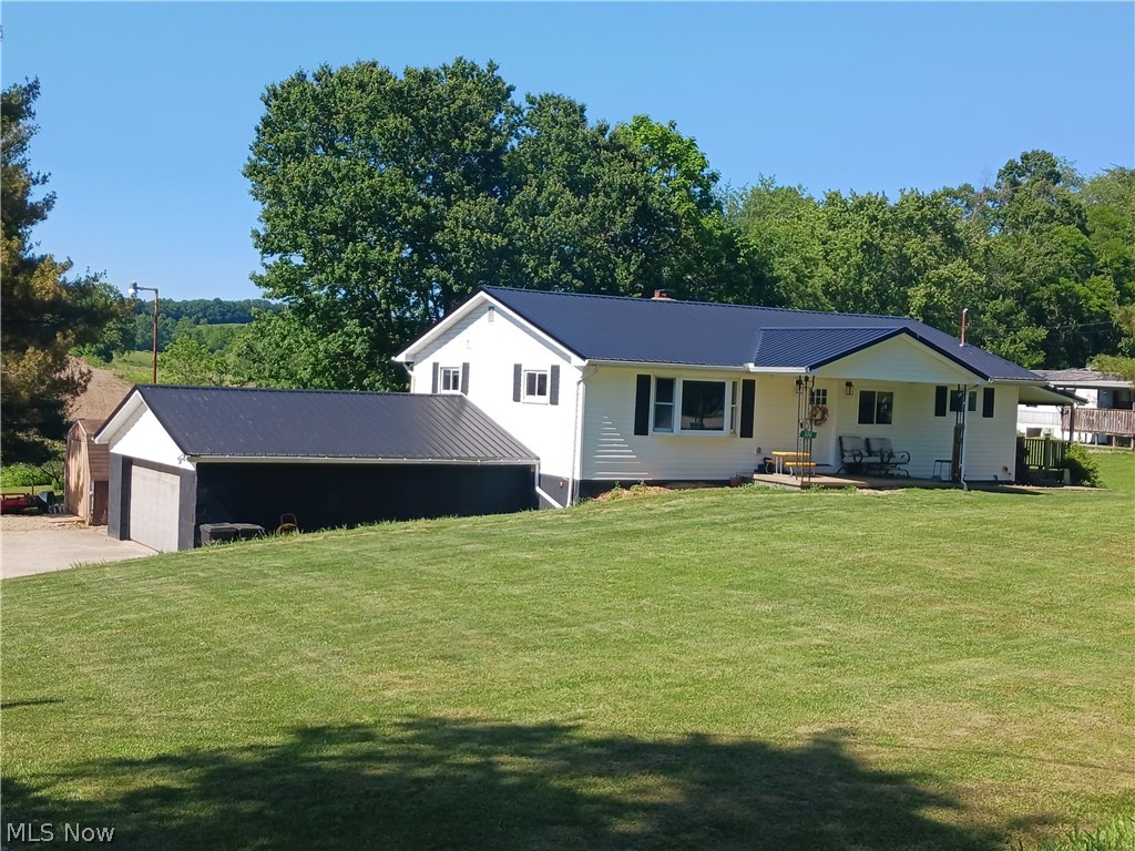 306 Barrett South Road S Vincent OH 45784