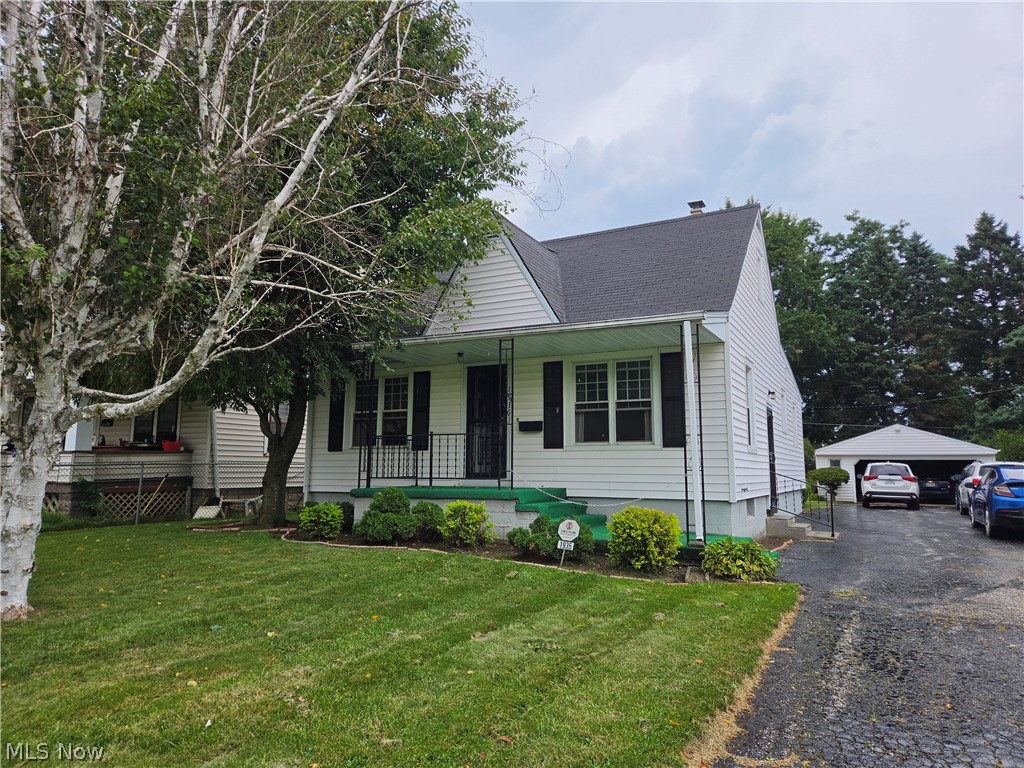 1935 E 44th Street Ashtabula OH 44004