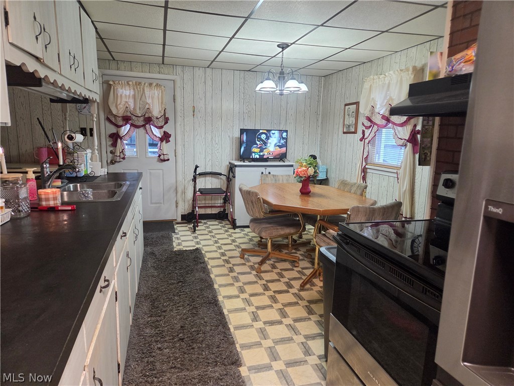 1935 E 44th Street Ashtabula OH 44004