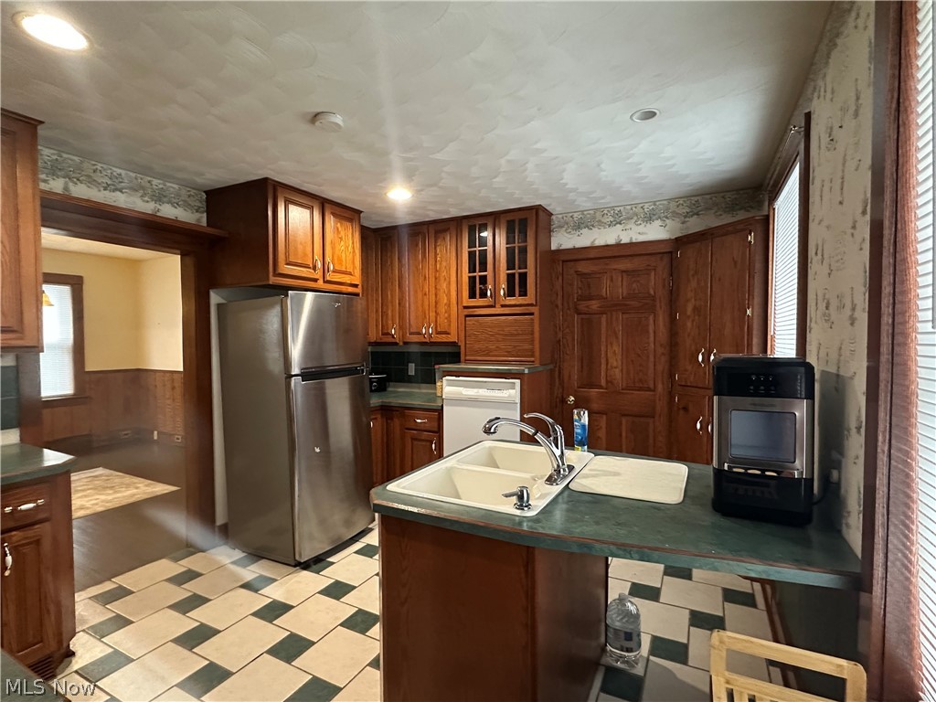 402 E Lincoln Way Lisbon OH 44432