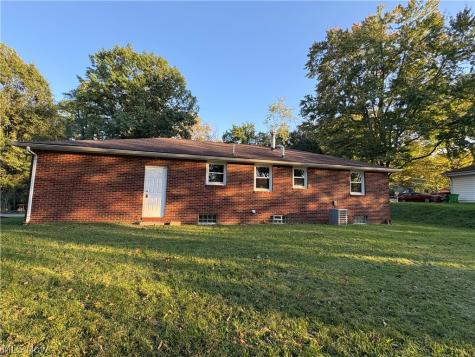 870 Milburn Road NE Massillon OH 44646