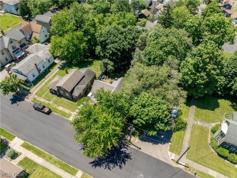 323 2nd Street NE Massillon OH 44646