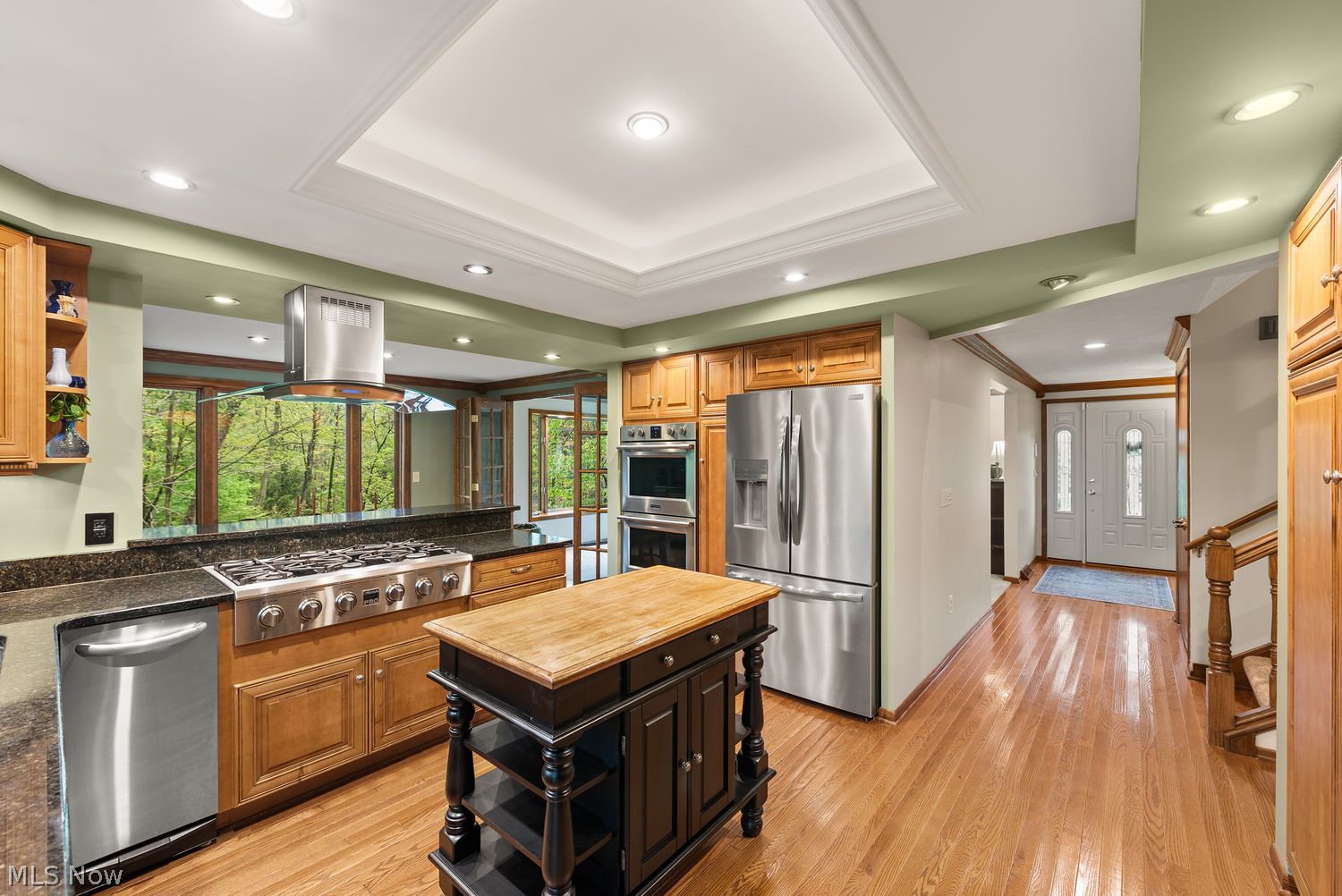 29205 Wolf Road Bay Village OH 44140