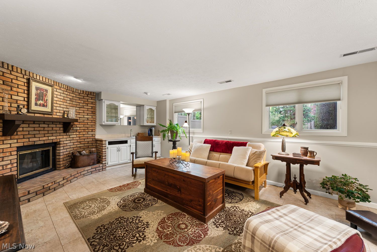 29205 Wolf Road Bay Village OH 44140