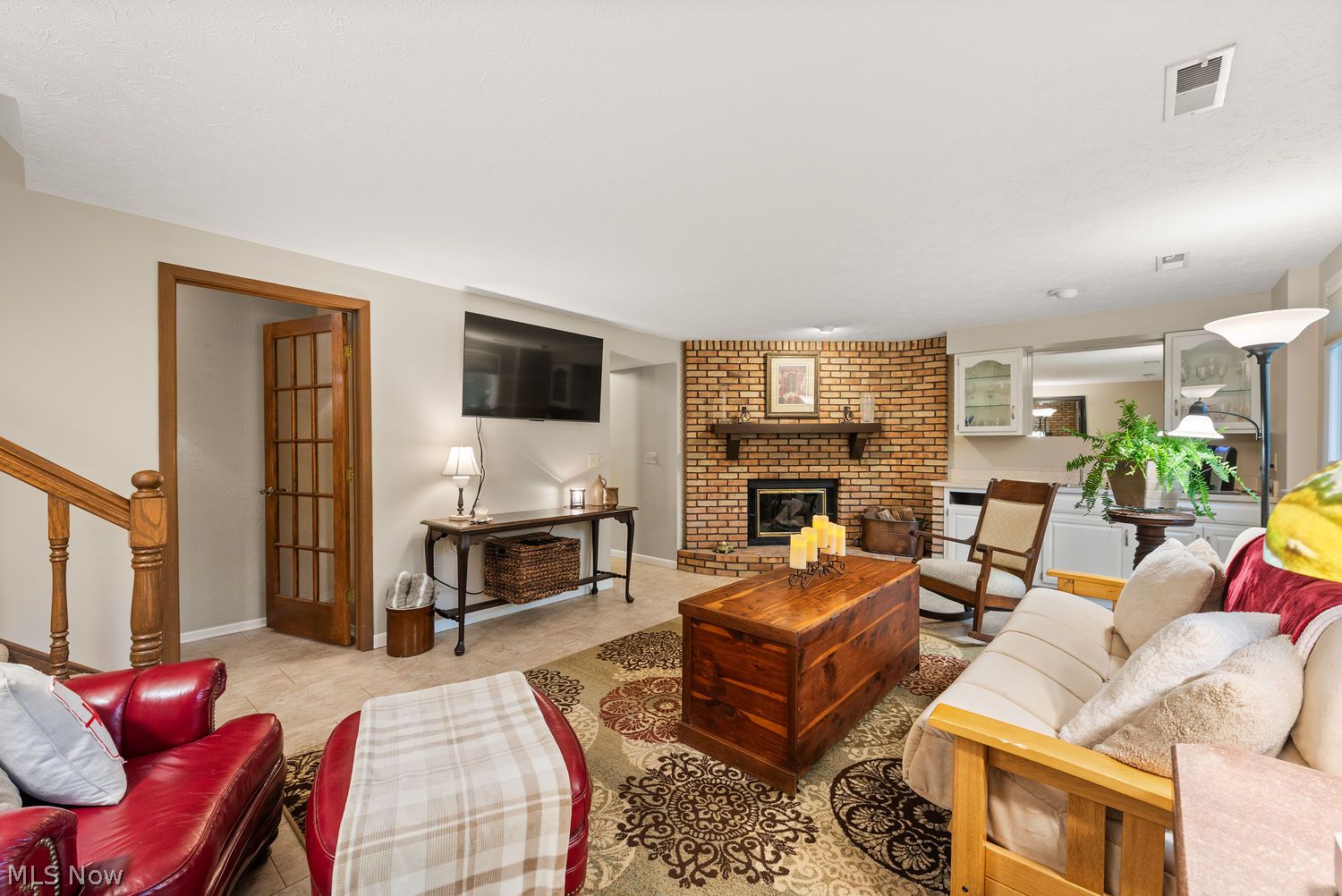 29205 Wolf Road Bay Village OH 44140
