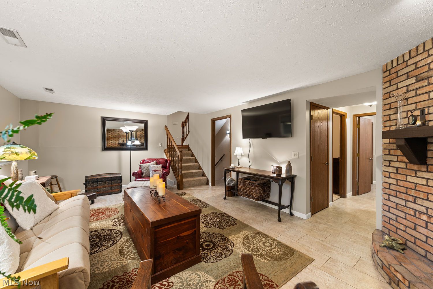 29205 Wolf Road Bay Village OH 44140