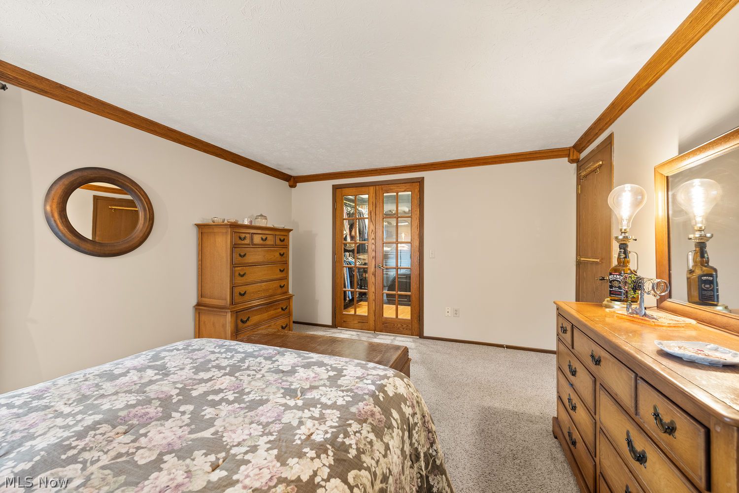 29205 Wolf Road Bay Village OH 44140