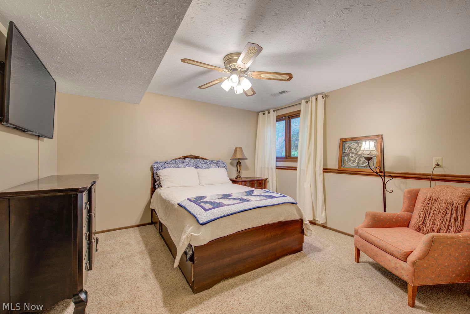 29205 Wolf Road Bay Village OH 44140