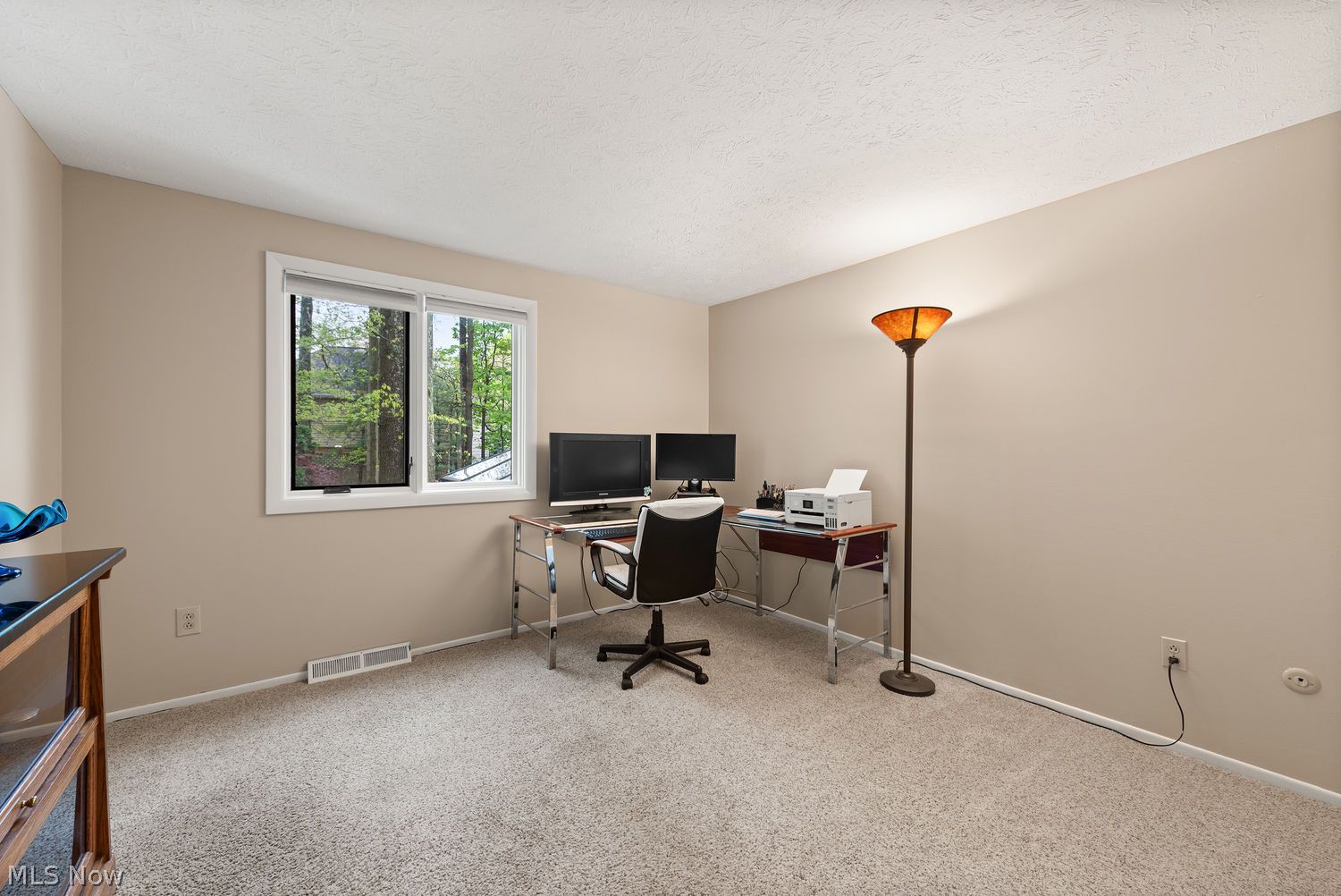 29205 Wolf Road Bay Village OH 44140