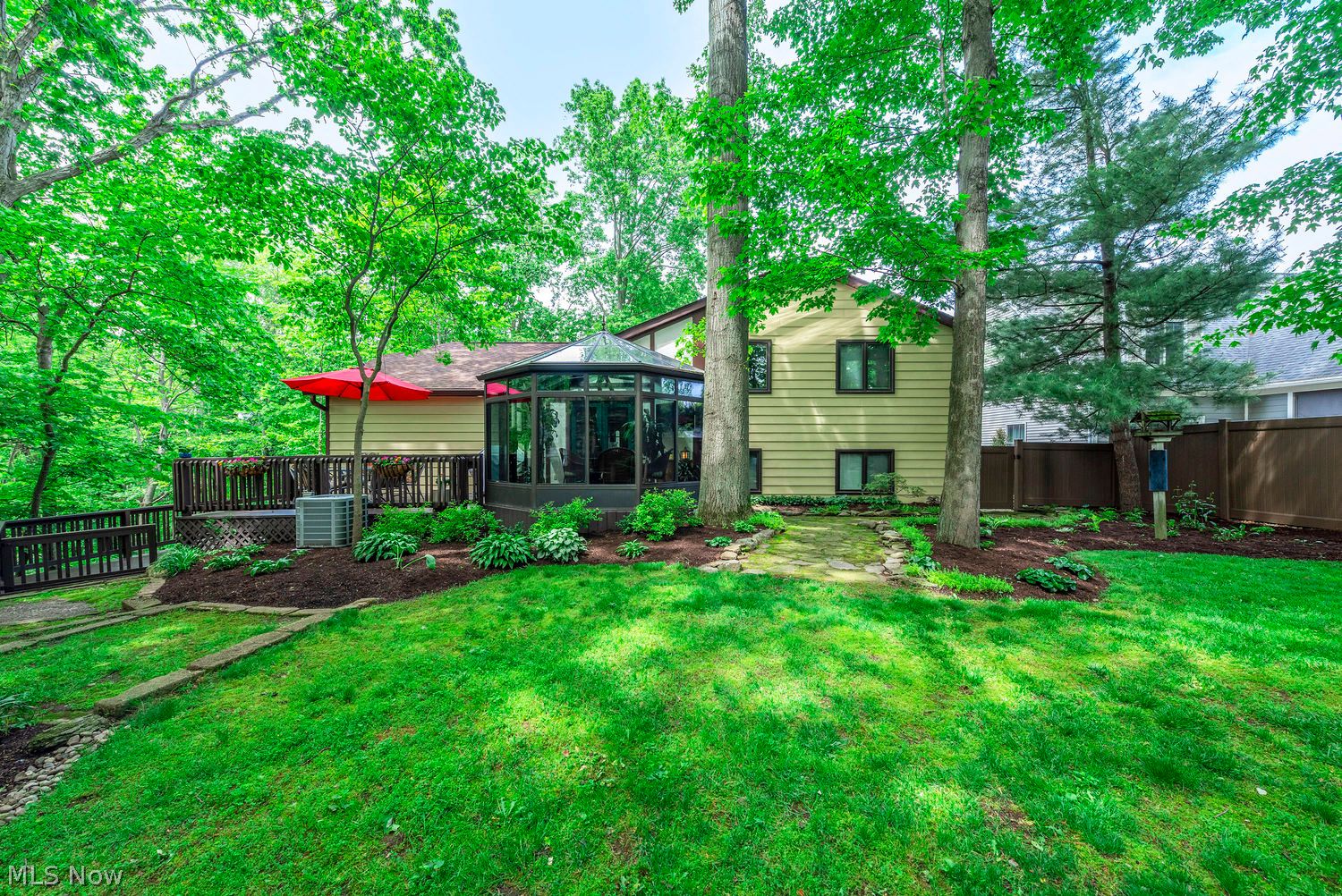 29205 Wolf Road Bay Village OH 44140