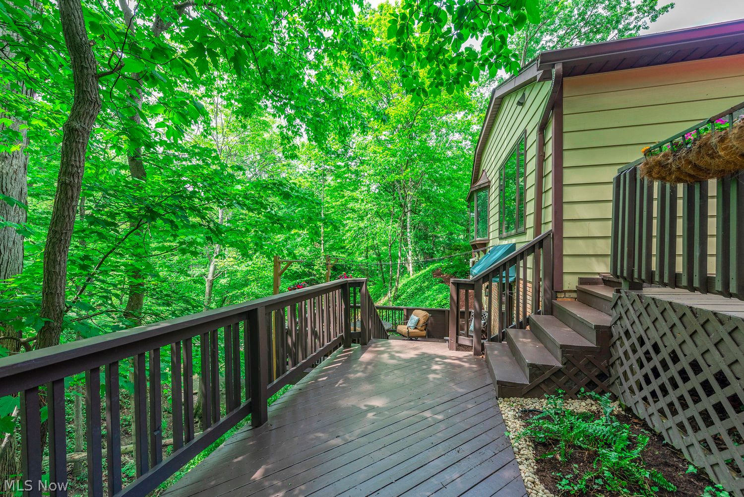 29205 Wolf Road Bay Village OH 44140