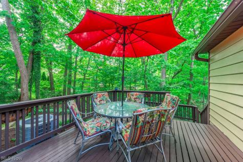 29205 Wolf Road Bay Village OH 44140