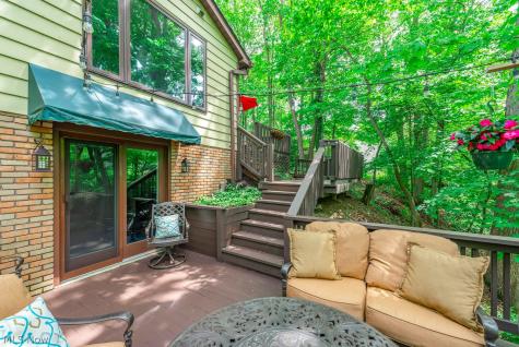 29205 Wolf Road Bay Village OH 44140