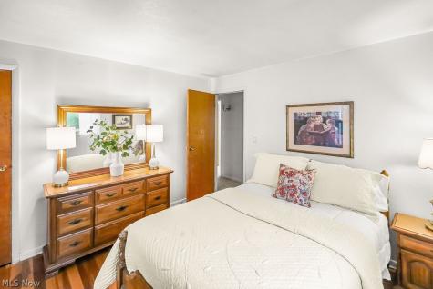 2583 Peach Tree Circle Stow OH 44224
