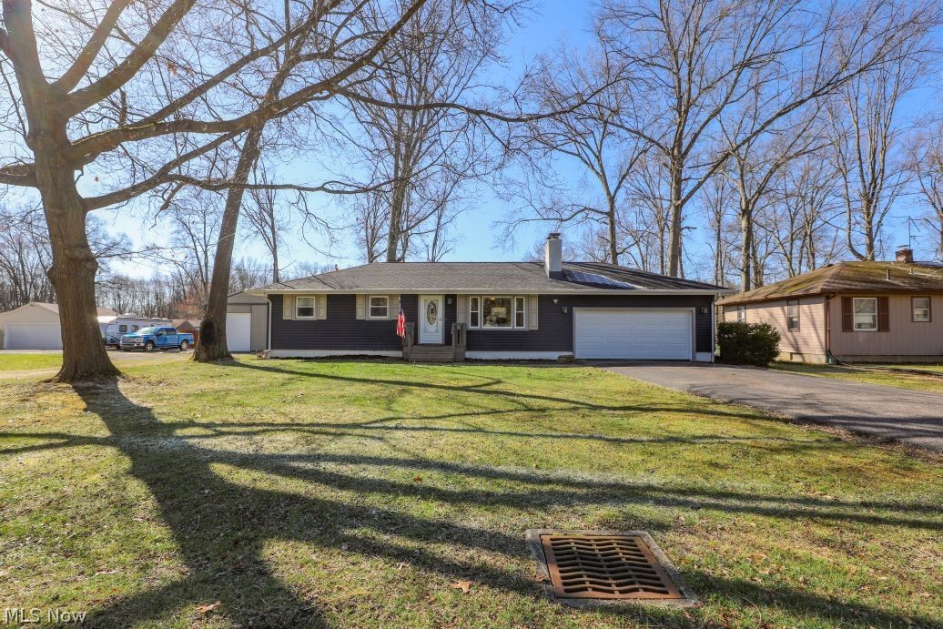 17997 Hillcrest Drive Lake Milton OH 44429