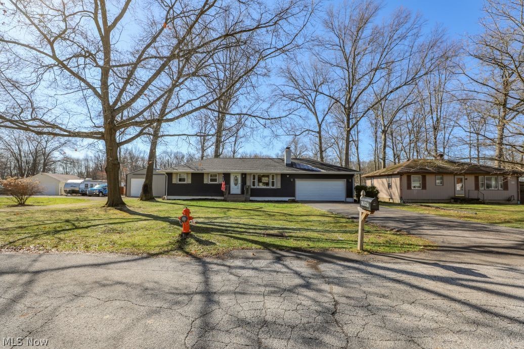 17997 Hillcrest Drive Lake Milton OH 44429