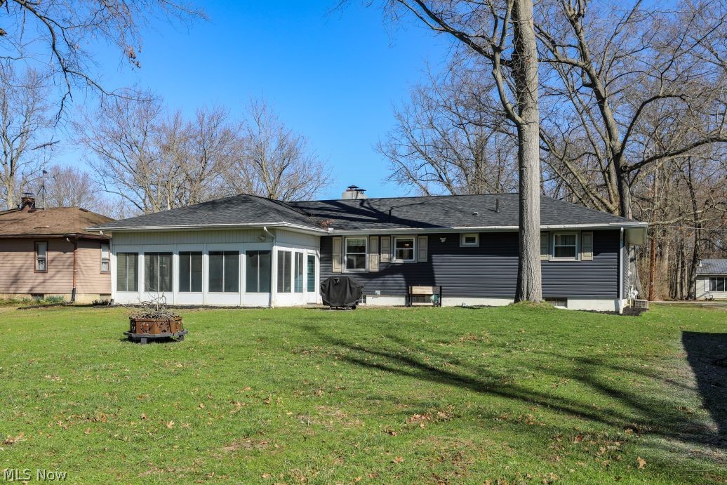17997 Hillcrest Drive Lake Milton OH 44429