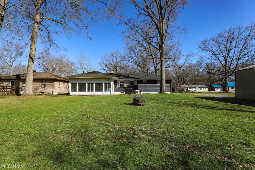 17997 Hillcrest Drive Lake Milton OH 44429