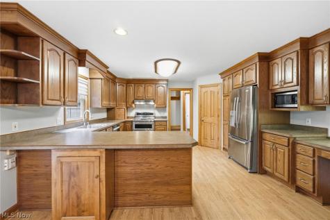 14740 Ali Avenue Middleburg Heights OH 44130
