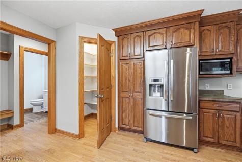 14740 Ali Avenue Middleburg Heights OH 44130