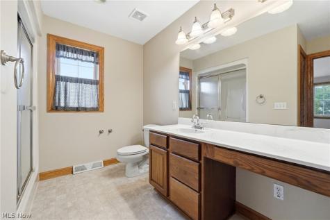 14740 Ali Avenue Middleburg Heights OH 44130