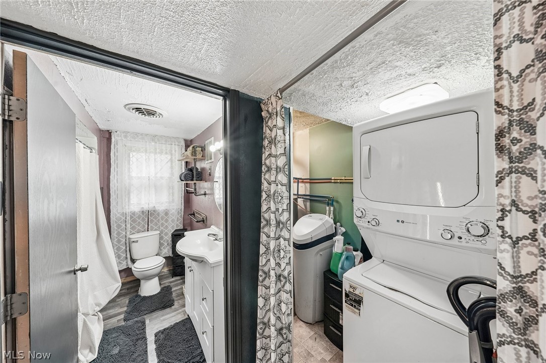 1703 Clayben Drive Akron OH 44312