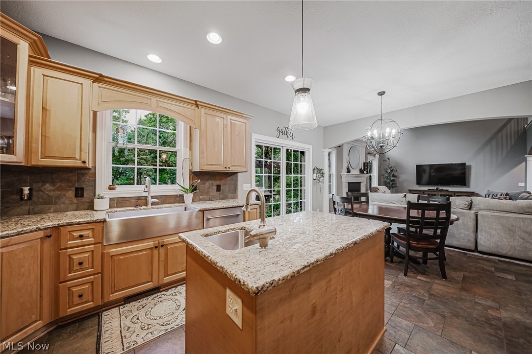985 W Martin Avenue Amherst OH 44001