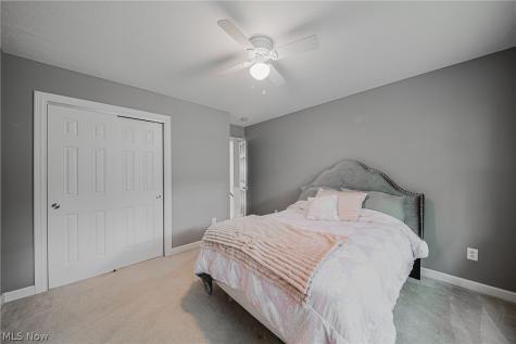 985 W Martin Avenue Amherst OH 44001