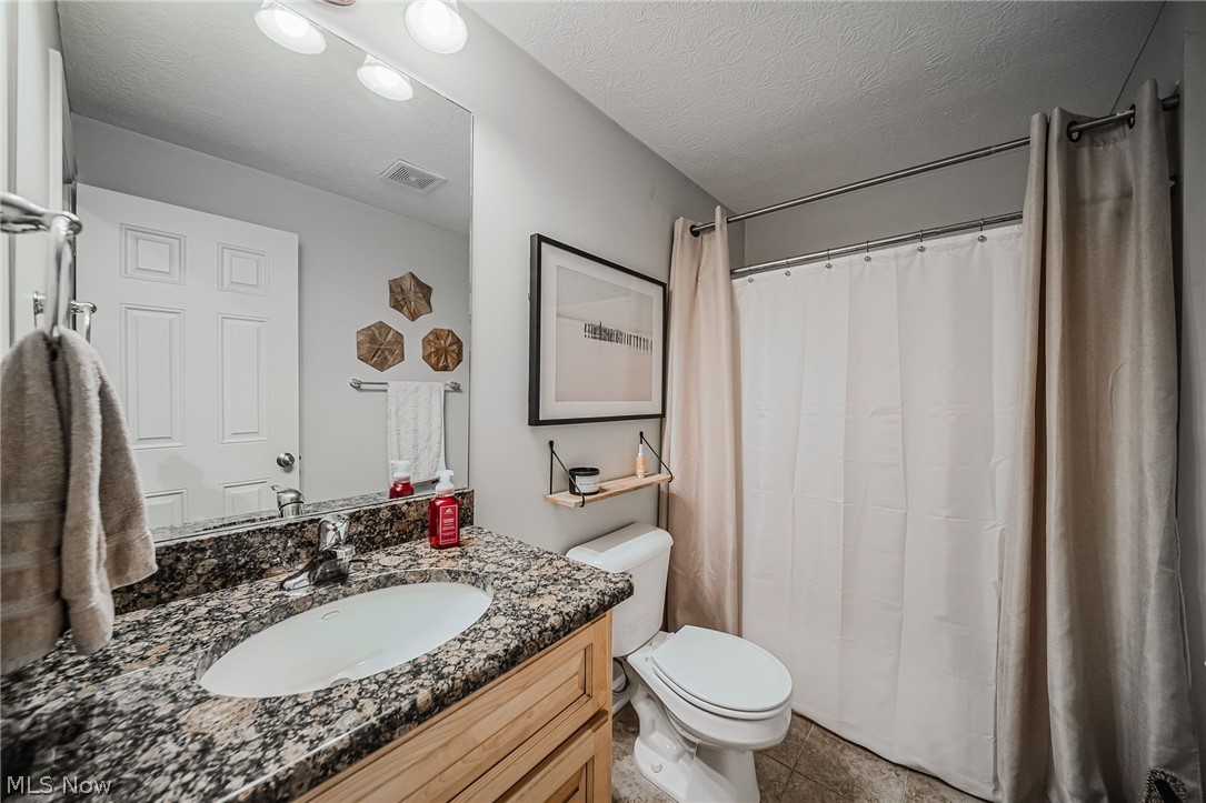 985 W Martin Avenue Amherst OH 44001