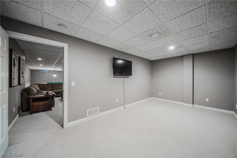985 W Martin Avenue Amherst OH 44001