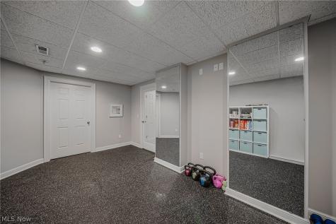 985 W Martin Avenue Amherst OH 44001