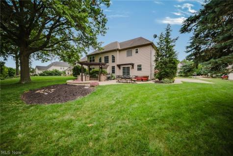 985 W Martin Avenue Amherst OH 44001