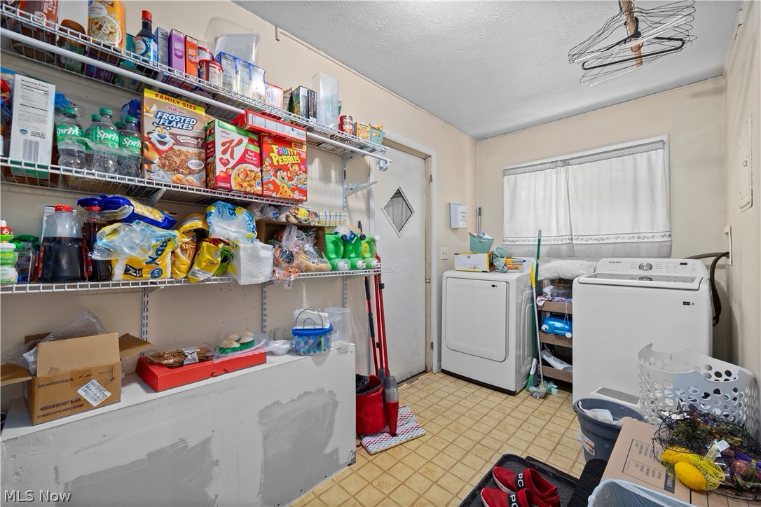 161 Canterbury Road Elyria OH 44035