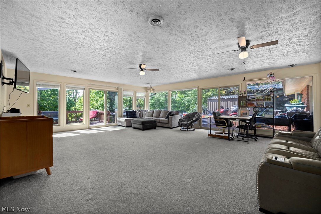 161 Canterbury Road Elyria OH 44035