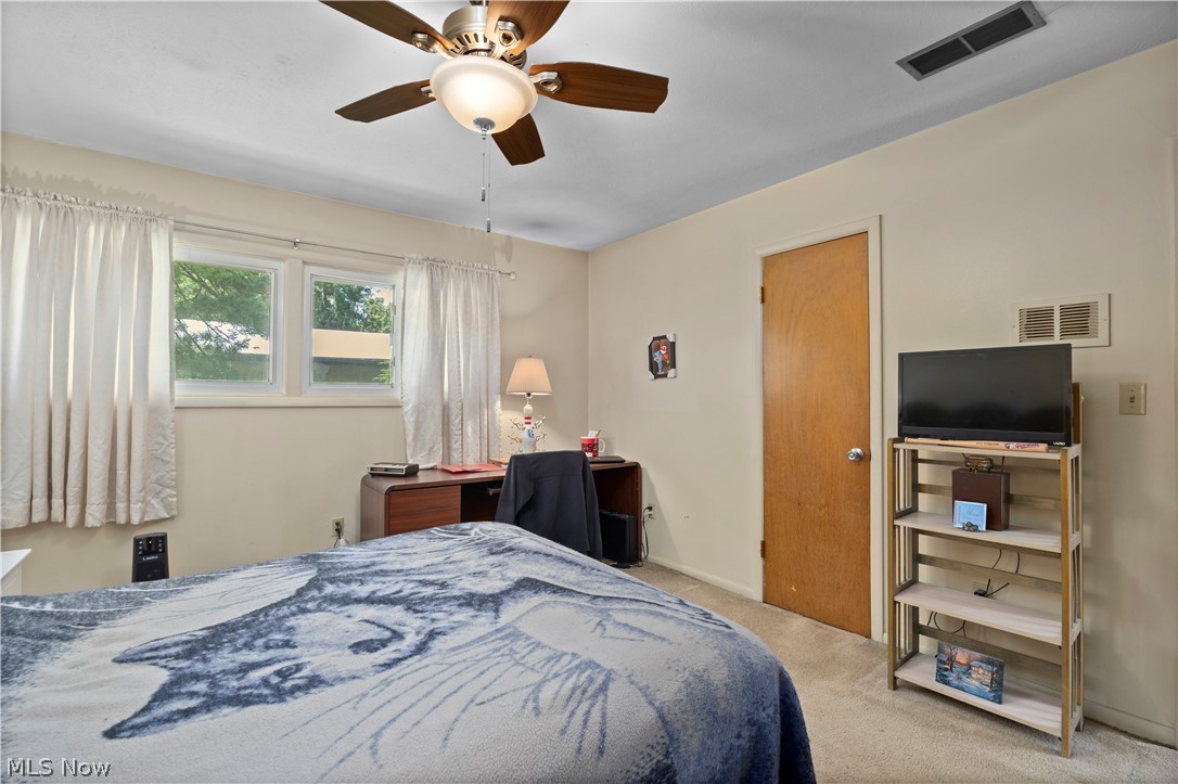 161 Canterbury Road Elyria OH 44035